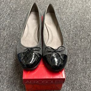 Aerosoles size 9 Womens flats